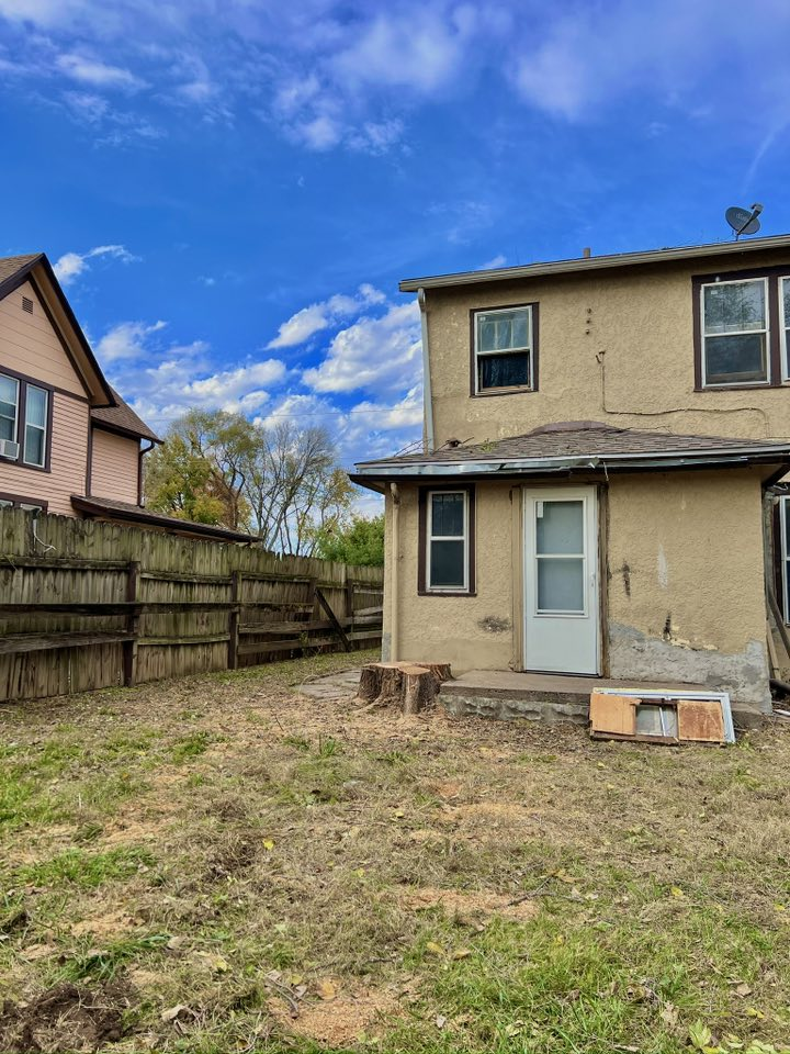 Clean yard after tree service